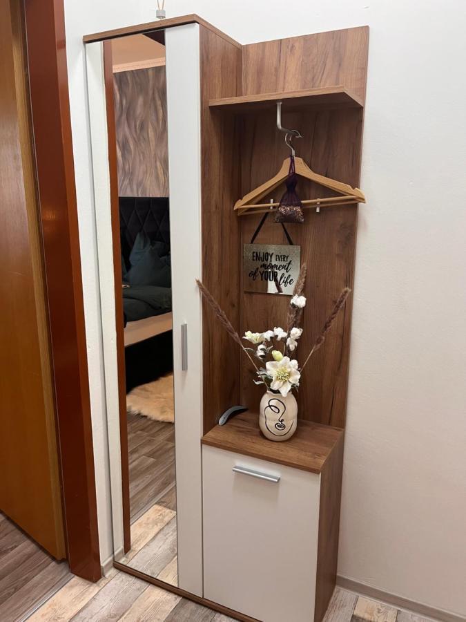 Fruehstueckspension Elena Nicoleta Caltun Fischamend Bagian luar foto